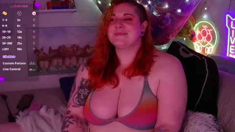Snapshot of opalreigning chatting on 05.02.26 Opal online show from 05.02.26