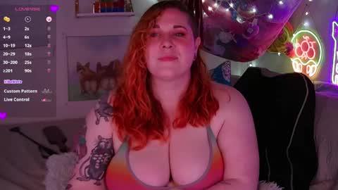 Snapshot of opalreigning chatting on 05.05.26 Opal online show from 05.05.26