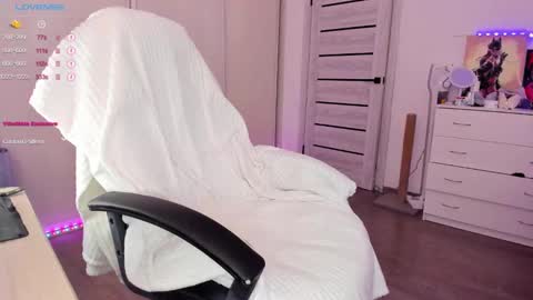 Ophelia online show from 02.18.25