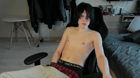 Bella and John online show from 04.05.26