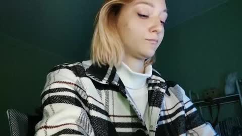 Melani  online show from 03.05.25