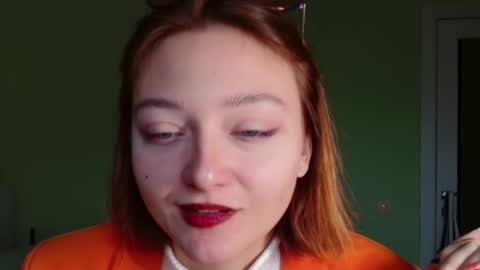 Melani  online show from 10.19.25