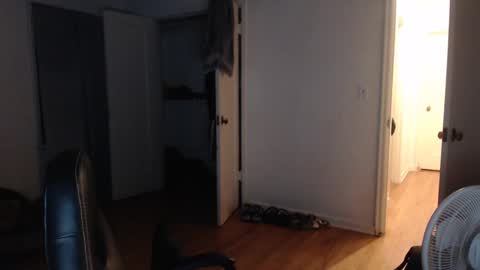 Snapshot of oregon87 chatting on 12.31.24 The Oregon Lumberjack online show from 12.31.24