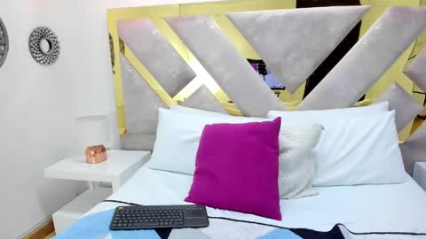 Miss Guzman  online show from 01.27.25