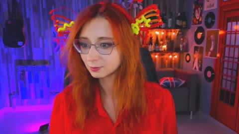 Snapshot of orianna_blade chatting on 12.04.24 Orianna - Hi Im into geek culture cosplay crafting LARP games. Shall we play DnD online show from 12.04.24