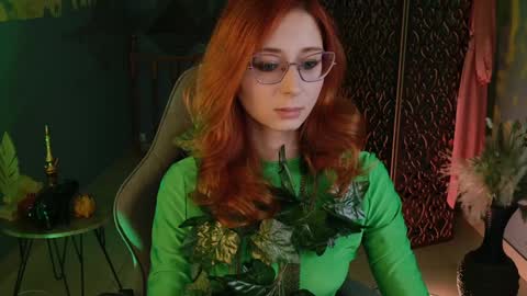 Snapshot of orianna_blade chatting on 12.06.24 Orianna - Hi Im into geek culture cosplay crafting LARP games. Shall we play DnD online show from 12.06.24