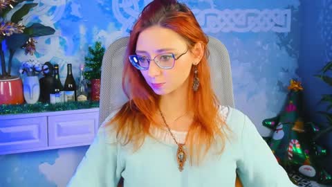 Snapshot of orianna_blade chatting on 12.31.24 Orianna - Hi Im into geek culture cosplay crafting LARP games. Shall we play DnD online show from 12.31.24