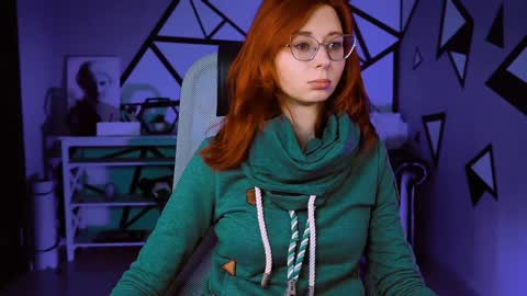 Snapshot of orianna_blade chatting on 01.25.25 Orianna - Hi Im into geek culture cosplay crafting LARP games. Shall we play DnD online show from 01.25.25