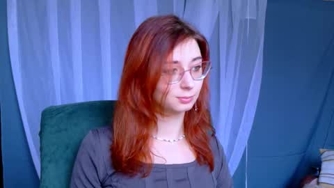Snapshot of orianna_blade chatting on 10.03.25 Orianna - Hi Im into geek culture cosplay crafting LARP games. Shall we play DnD online show from 10.03.25