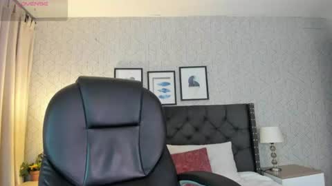 Snapshot of orion__smith chatting on 06.27.26 Orion online show from 06.27.26