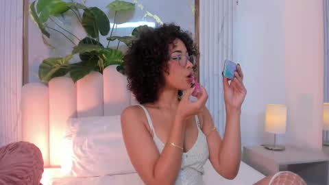 Oshun  online show from 03.12.25