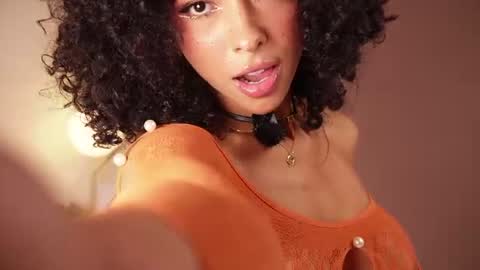 Snapshot of oshun_25 chatting on 07.24.26 Oshun online show from 07.24.26