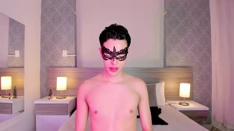 Snapshot of osirismansour chatting on 12.23.24 Osirismansour online show from 12.23.24