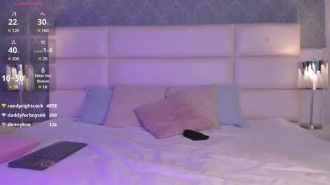 Snapshot of osirismansour chatting on 02.04.25 Osirismansour online show from 02.04.25