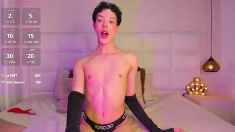 Snapshot of osirismansour chatting on 03.04.25 Osirismansour online show from 03.04.25