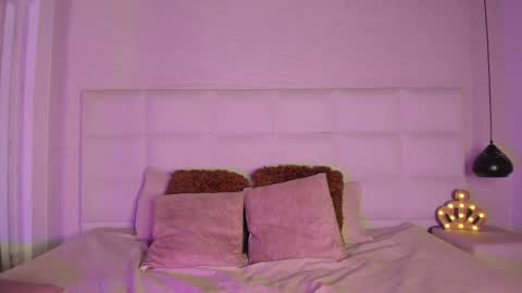 Snapshot of osirismansour chatting on 03.04.25 Osirismansour online show from 03.04.25