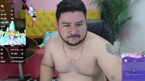 Snapshot of oso_gael chatting on 02.06.25 Bear Gael online show from 02.06.25