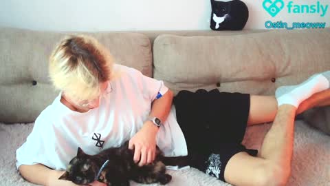Snapshot of ostin_meoww chatting on 01.20.25 Ostin online show from 01.20.25