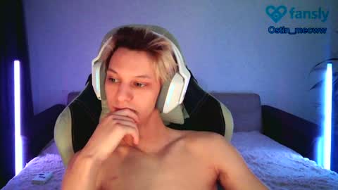 Snapshot of ostin_meoww chatting on 02.02.25 Ostin online show from 02.02.25