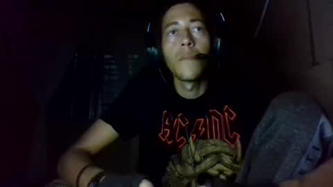 Snapshot of otakuskull chatting on 02.05.25 Kimura online show from 02.05.25