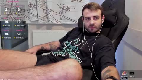 Snapshot of otishairy chatting on 10.15.25 Otis online show from 10.15.25