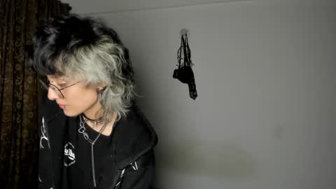 Otto 3 online show from 02.21.25