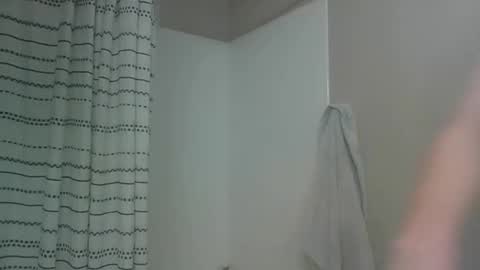 Snapshot of ouioui689 chatting on 03.10.26 ouioui689 online show from 03.10.26