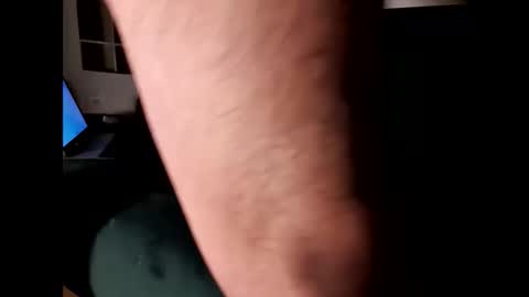 Snapshot of ovidio20cm chatting on 01.10.25 ovidio20cm online show from 01.10.25