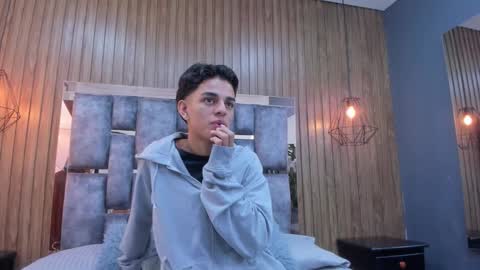 Owen Johnson online show from 12.15.25