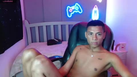 Snapshot of owenstone chatting on 12.18.24 OWEN online show from 12.18.24