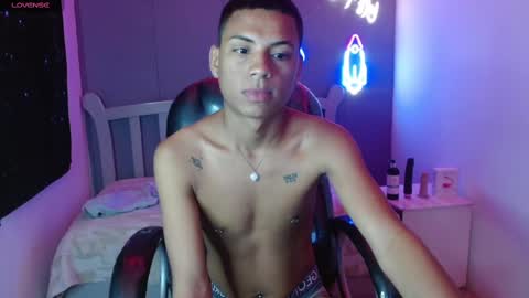 Snapshot of owenstone chatting on 12.21.24 OWEN online show from 12.21.24