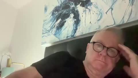 Snapshot of ozhairybearxxxx chatting on 12.21.24 ozhairybearxxxx online show from 12.21.24