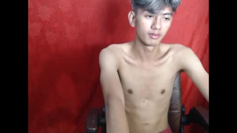 Snapshot of p1noytwink_xel chatting on 05.13.26 p1noytwink_xel online show from 05.13.26