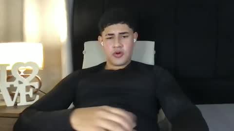 Javi    online show from 02.15.25