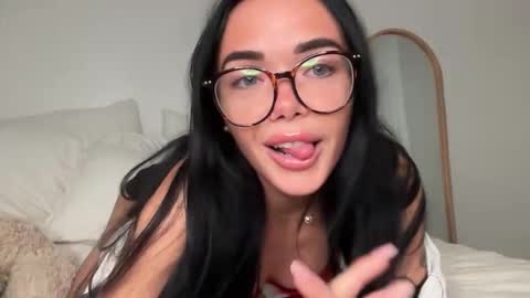 paigey xxx link in bio online show from 03.31.26