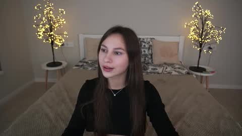 Paige online show from 10.10.25