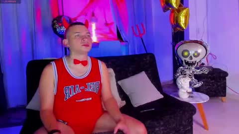 LIAN AND JACK online show from 10.29.25