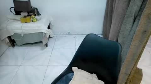 pakarat_karatxcx online show from 09.18.25