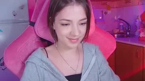 Snapshot of pambeeslyy chatting on 06.28.26 Pam online show from 06.28.26