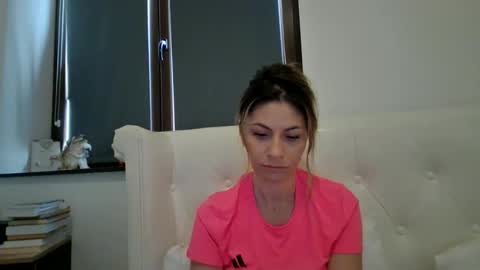 Snapshot of pamela051087 chatting on 04.29.26 Pamela051087 online show from 04.29.26