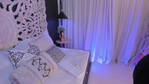 pamela online show from 10.19.25