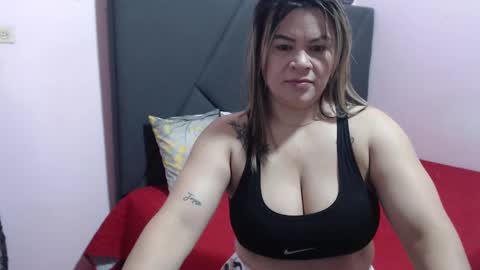 pamela_echeverria online show from 10.02.25