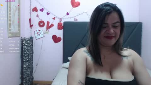 Snapshot of pamela_echeverria chatting on 04.14.26 pamela_echeverria online show from 04.14.26