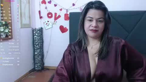 Snapshot of pamela_echeverria chatting on 04.25.26 pamela_echeverria online show from 04.25.26
