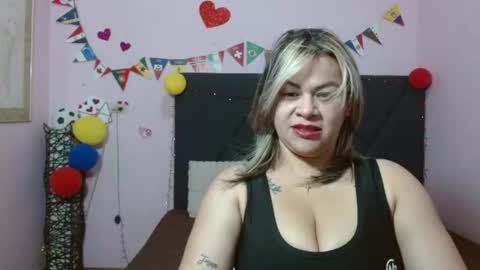 Snapshot of pamela_echeverria chatting on 06.26.26 pamela_echeverria online show from 06.26.26
