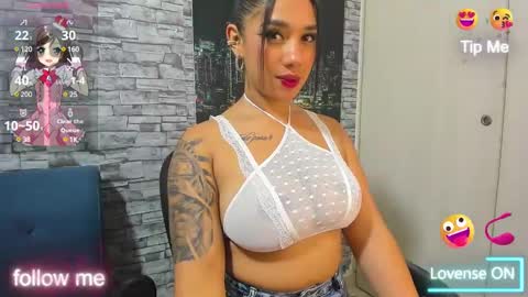 Snapshot of pamela_james15 chatting on 02.24.25 pamela_james15 online show from 02.24.25