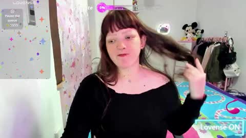 Snapshot of pamela_sweet_tcw chatting on 12.17.25 ..... online show from 12.17.25
