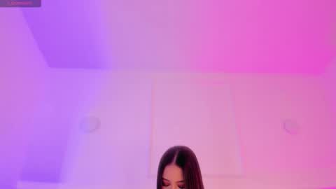 Manuela online show from 11.08.25