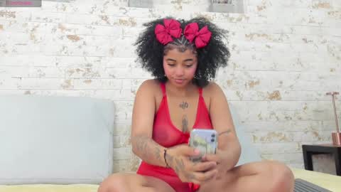 Snapshot of pamela_west chatting on 01.07.25 Pamela West online show from 01.07.25