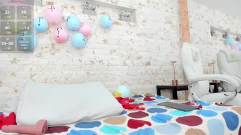 Snapshot of pamela_west chatting on 01.29.25 Pamela West online show from 01.29.25